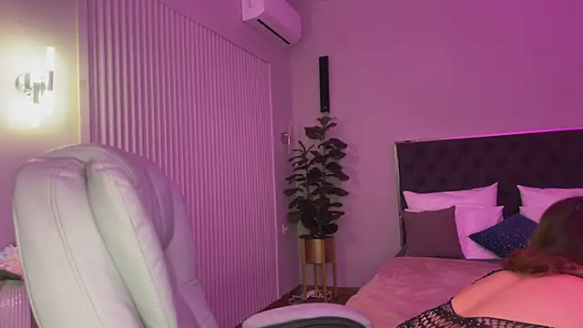 XtraHotX online show from January 2025 01:10:02 AM