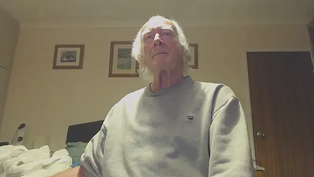 WaverlyKernow online show from December 2024 07:53:01 AM