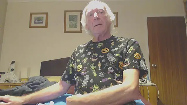 WaverlyKernow online show from January 2025 01:10:02 PM