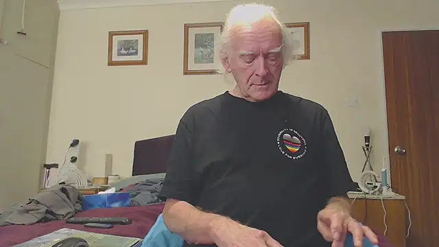 WaverlyKernow online show from January 2025 09:59:01 AM