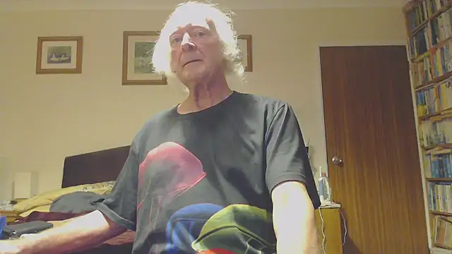 WaverlyKernow online show from January 2025 08:14:02 PM