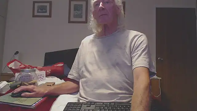 WaverlyKernow online show from September 2025 11:26:02 AM