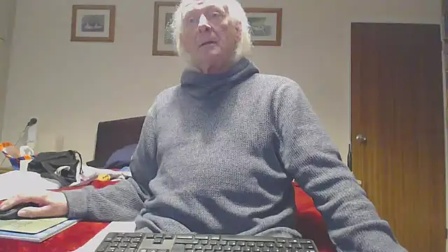 WaverlyKernow online show from February 2026 12:23:02 PM