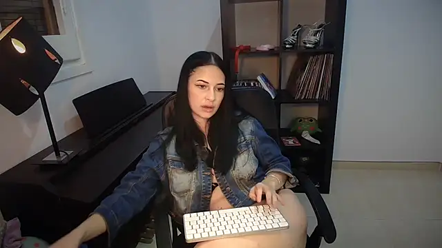 Windy butterfly online show from October 2025 07:03:02 PM