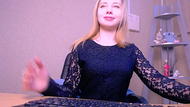 AliceFire  online show from February 2025 08:28:02 AM