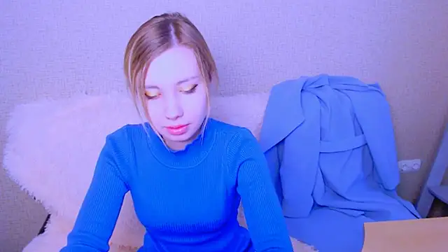 AliceFire  online show from October 2025 07:47:02 AM