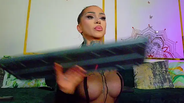 PandoraVolkov online show from April 2026 07:16:01 AM