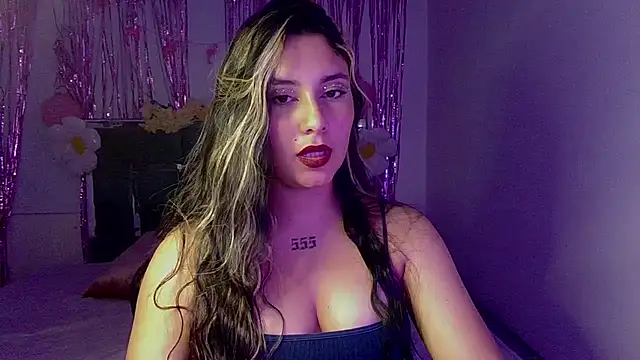 Lia 14  online show from October 2025 12:32:01 AM