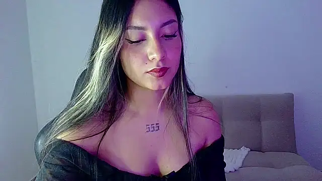 Lia 14  online show from March 2026 10:39:01 PM