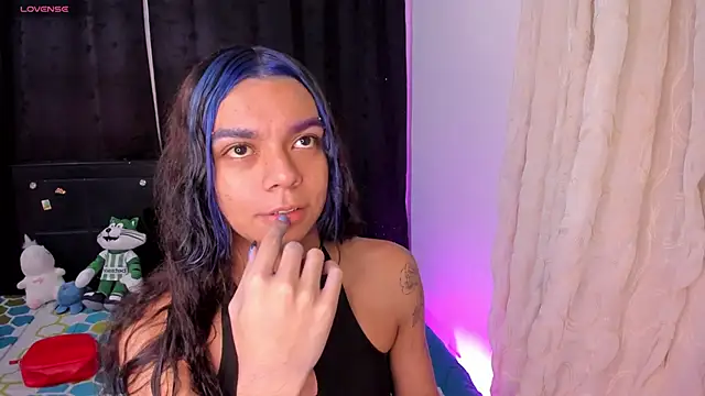 Snapshot of Megan_Miles02 chatting on June 2026 05:43:01 AM Megan Miles02 online show from June 2026 05:43:01 AM