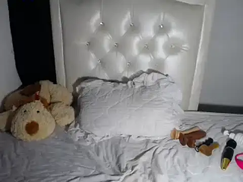 milk azahara online show from November 2025 06:24:02 AM