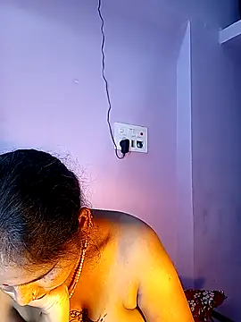 reemacouple007 online show from January 2026 07:11:01 PM