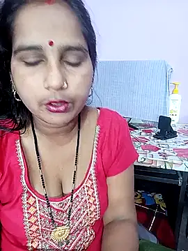 reemacouple007 online show from February 2026 05:22:02 PM