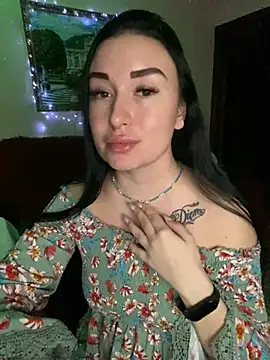 Roxana Bell online show from December 2024 06:34:01 PM