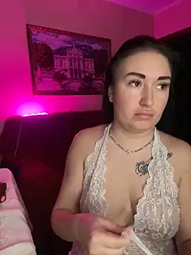 Roxana Bell online show from January 2025 02:07:01 PM