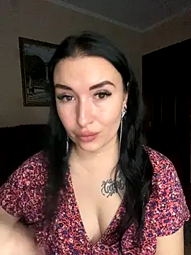 Roxana Bell online show from December 2025 07:53:01 PM