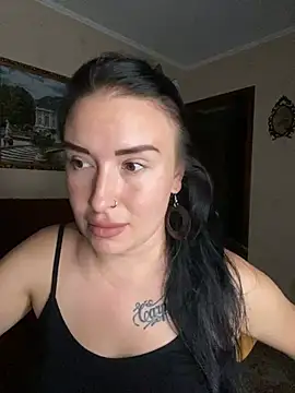 Snapshot of Roxana_Bell chatting on July 2026 06:58:02 PM Roxana Bell online show from July 2026 06:58:02 PM