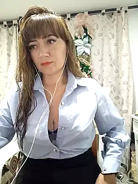 Snapshot of tata_laima__ chatting on December 2024 10:30:01 AM tata laima online show from December 2024 10:30:01 AM