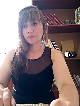 Snapshot of tata_laima__ chatting on February 2025 02:13:01 PM tata laima online show from February 2025 02:13:01 PM