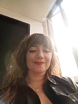 Snapshot of tata_laima__ chatting on June 2026 01:21:02 PM tata laima online show from June 2026 01:21:02 PM