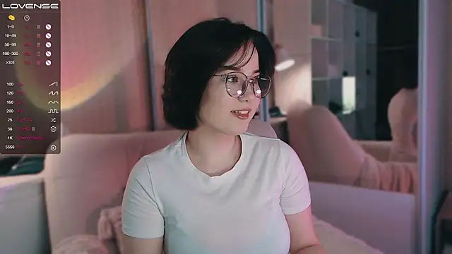 Snapshot of LissaLarsson_ chatting on December 2024 05:11:01 PM LissaLarsson online show from December 2024 05:11:01 PM