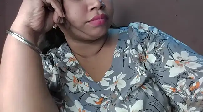 Ravina patil1 online show from January 2025 01:08:01 AM