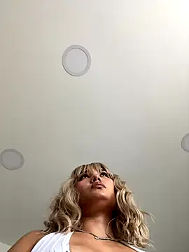 Snapshot of exoticcute chatting on November 2025 03:36:02 PM exoticcute online show from November 2025 03:36:02 PM