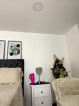 Snapshot of exoticcute chatting on November 2025 05:35:02 PM exoticcute online show from November 2025 05:35:02 PM