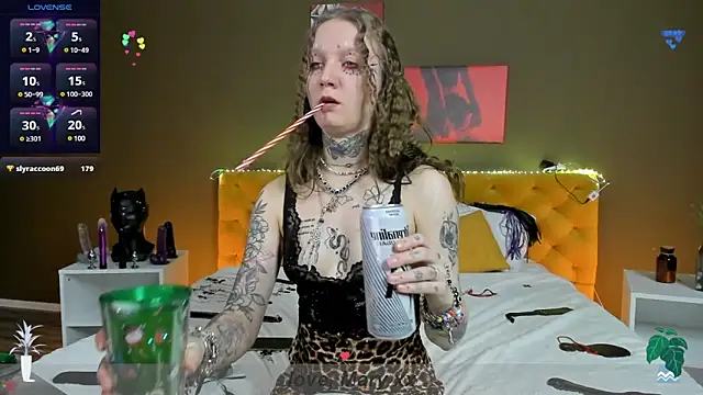 Mary Xextra online show from February 2025 04:09:02 AM