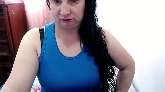 Snapshot of Ashyle chatting on July 2026 03:52:01 PM Ashyle online show from July 2026 03:52:01 PM
