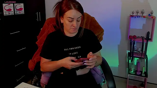 sara goodgirl13 online show from December 2024 03:33:02 PM