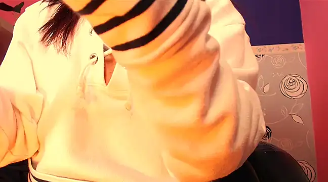 SaraSofia44 online show from March 2025 09:41:01 AM