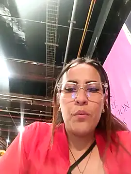 Lena-32 online show from March 2026 10:43:01 PM