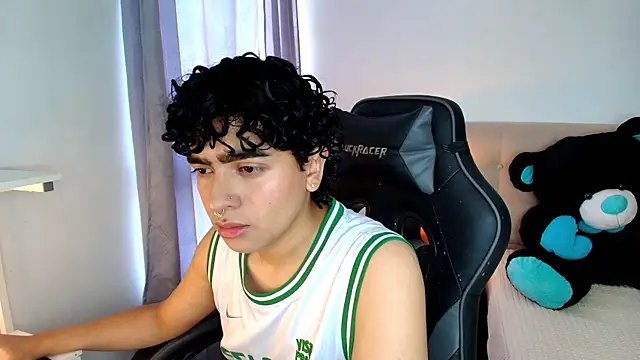  nickconnor01 online show from December 2024 08:04:02 PM