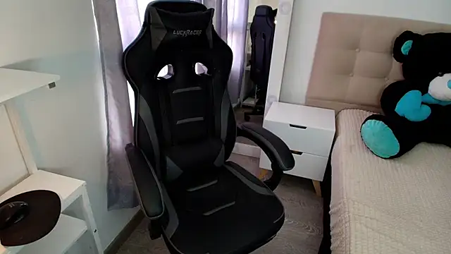  nickconnor01 online show from December 2024 07:14:01 PM