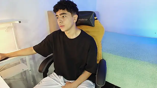  nickconnor01 online show from October 2025 08:30:02 PM