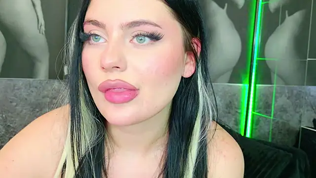 celia chanel online show from March 2025 02:30:01 PM