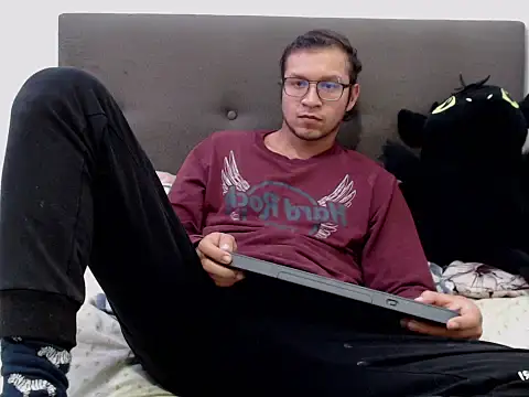 andy loverxx online show from February 2026 05:48:01 AM