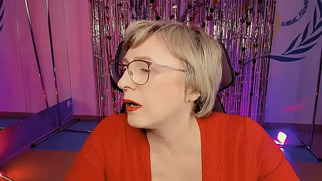 sugar vivien online show from February 2025 01:14:01 PM