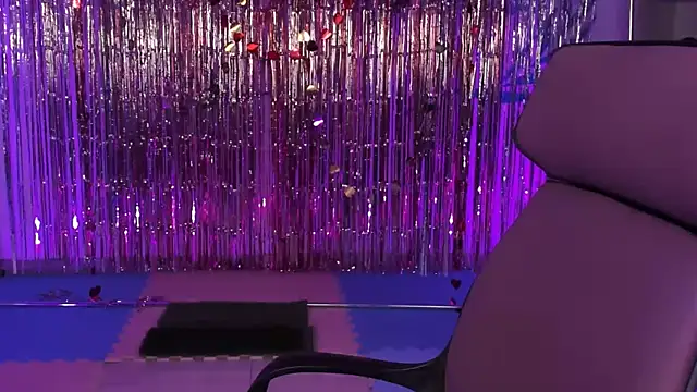 sugar vivien online show from March 2025 12:23:02 PM