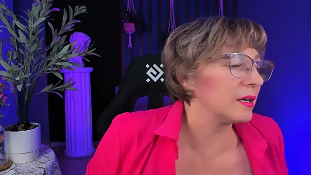 sugar vivien online show from November 2025 01:11:02 PM