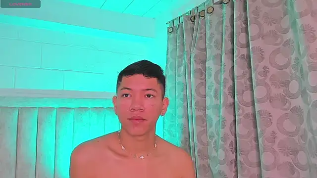 JulianRose 1 online show from January 2025 11:00:01 AM