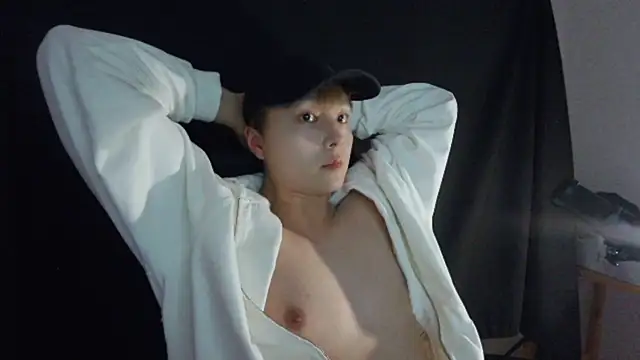 Tkcqcc online show from March 2025 04:01:01 PM