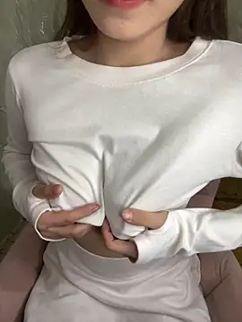 Pink Pretty online show from January 2025 07:40:01 PM