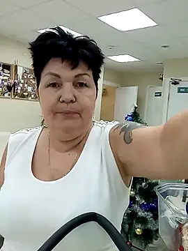 Snapshot of FantasyMichelle chatting on December 2024 07:37:02 AM FantasyMichelle online show from December 2024 07:37:02 AM