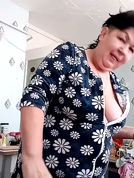 Snapshot of FantasyMichelle chatting on February 2025 07:00:01 AM FantasyMichelle online show from February 2025 07:00:01 AM