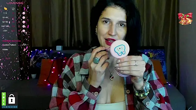 Alianna Solo Kisses online show from January 2025 03:29:02 PM