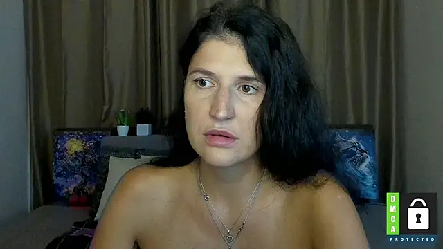 Alianna Solo Kisses online show from September 2025 11:21:01 AM