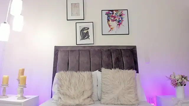 helen mooree online show from March 2026 12:44:02 PM