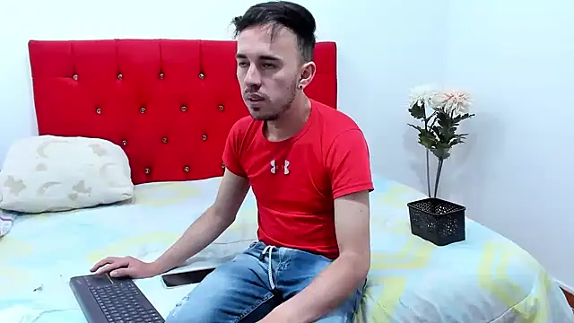 big-dicktop23 online show from December 2024 10:00:02 PM